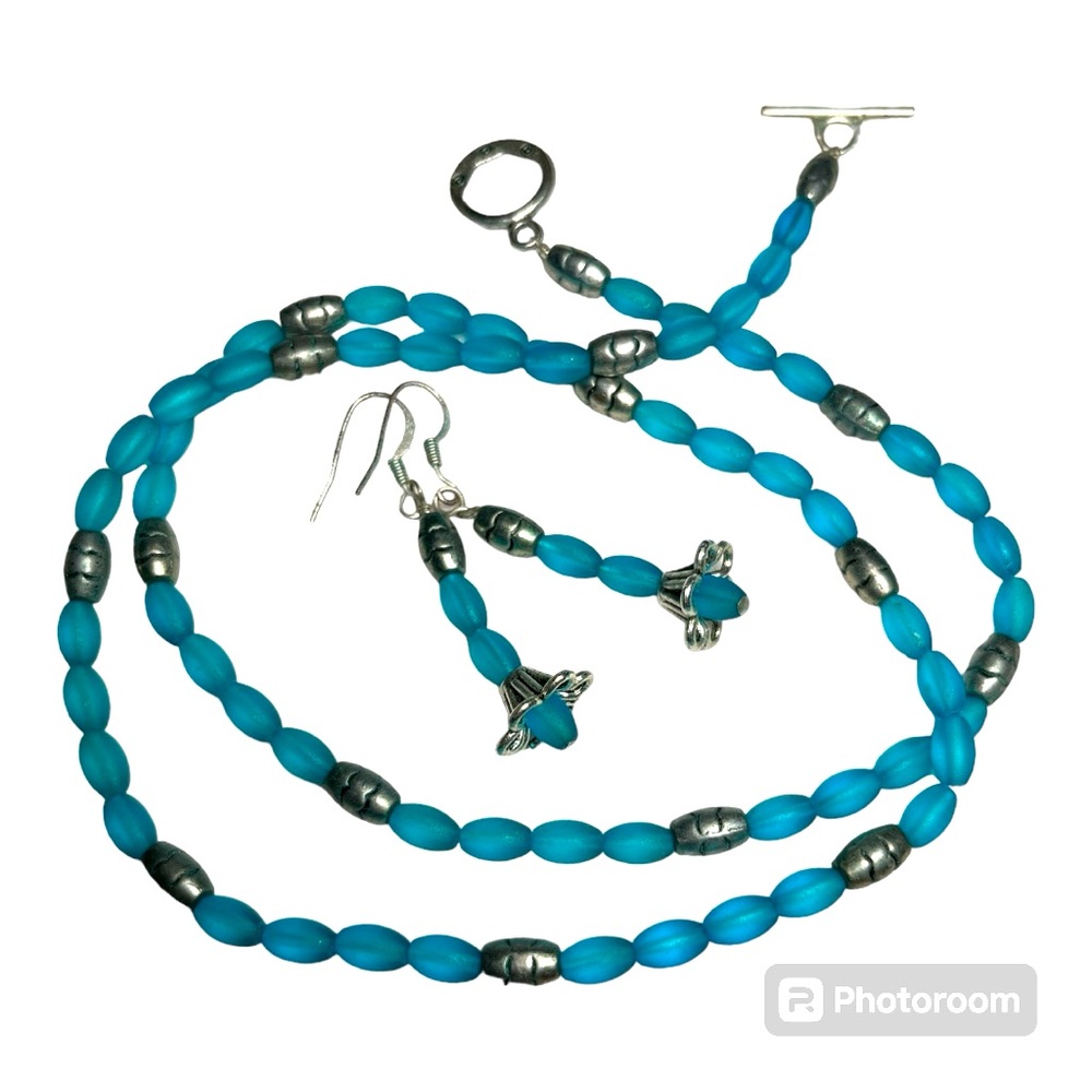 ARTISAN MADE BLUE FROSTED GLASS NECKLACE & EARRINGS